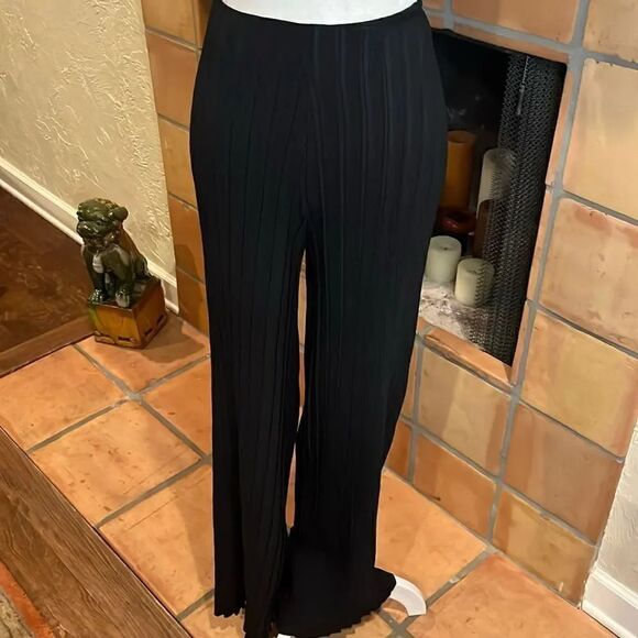 Zara Black Flowy Pleated Wide Leg Trousers, M! - Picture 1 of 10